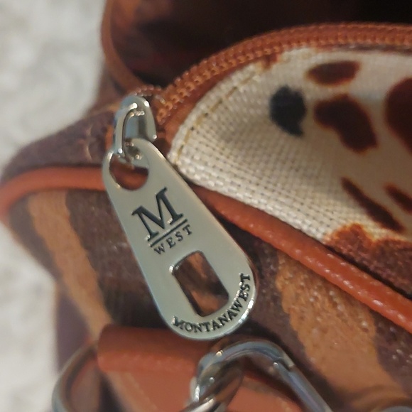 Weekender - Picture 3 of 7